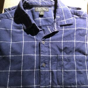 Blade and Blue long sleeve flannel men shirt. Size Medium